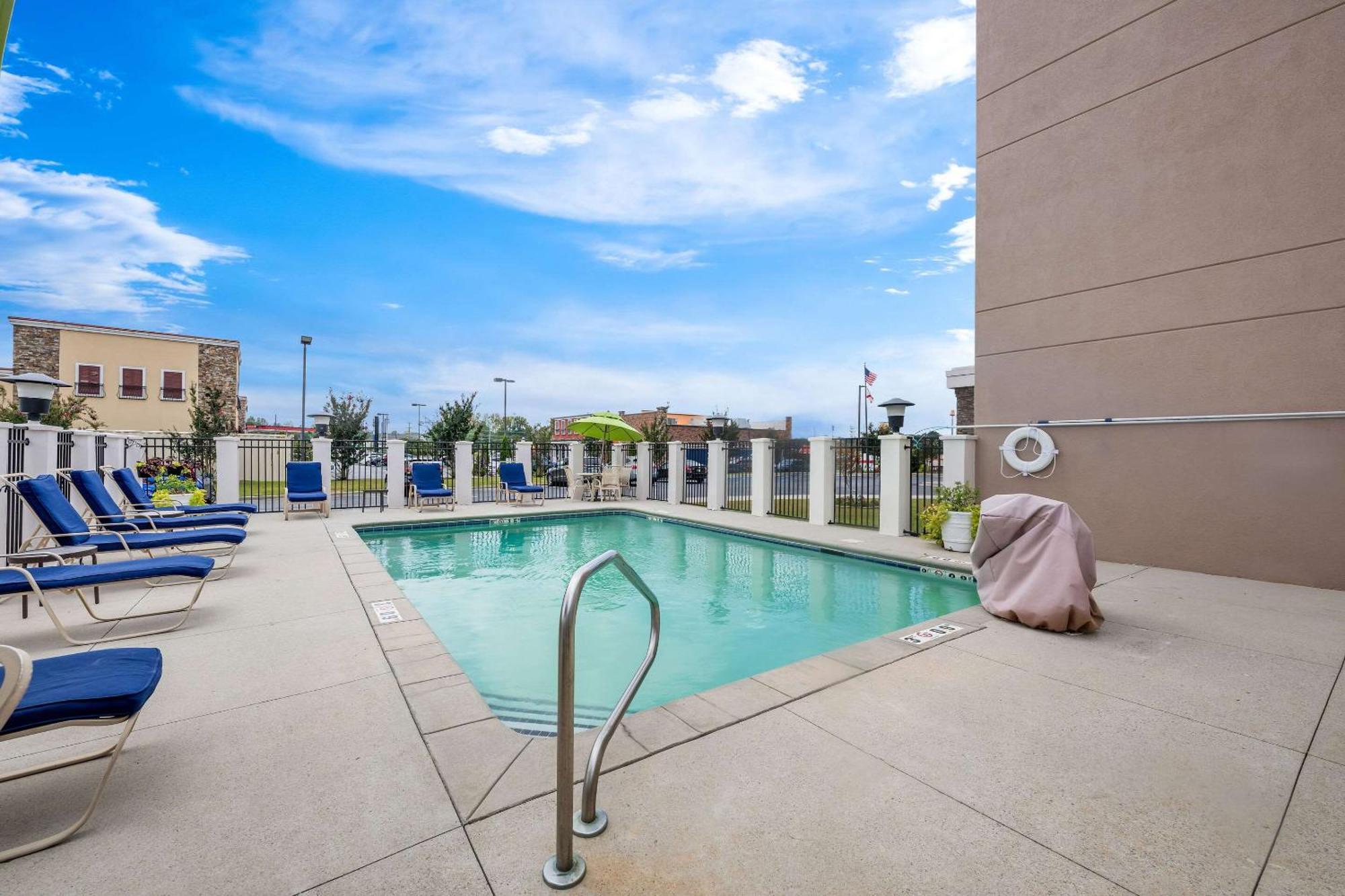 Comfort Suites Cullman I-65 Exit 310 Eksteriør bilde
